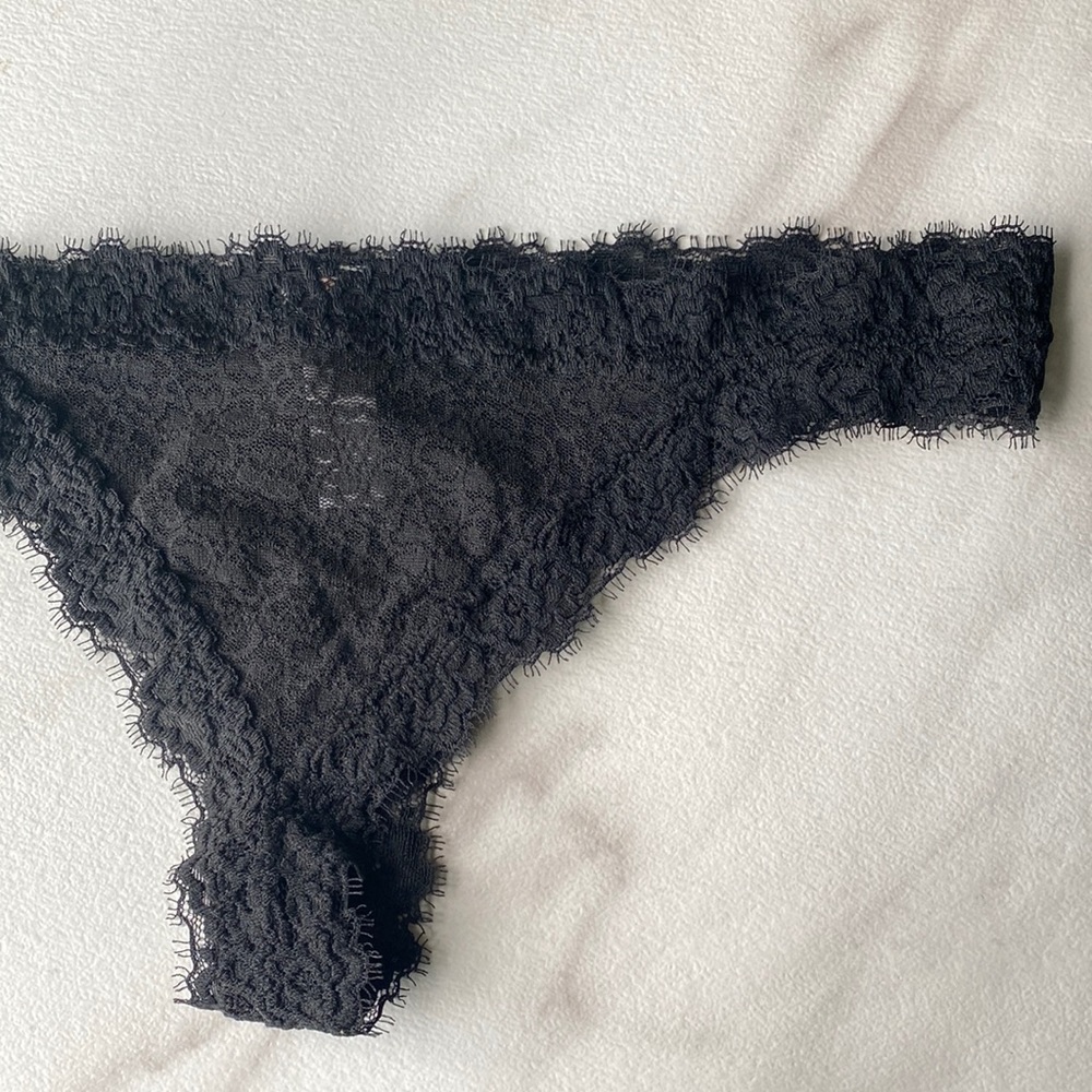 AERIE - Picture 6 of 6